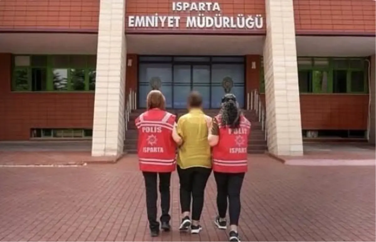 Dolandırıcılık Suçundan 10 Yıl Hapis Cezasıyla Aranan Şahıs Isparta'da Yakalandı