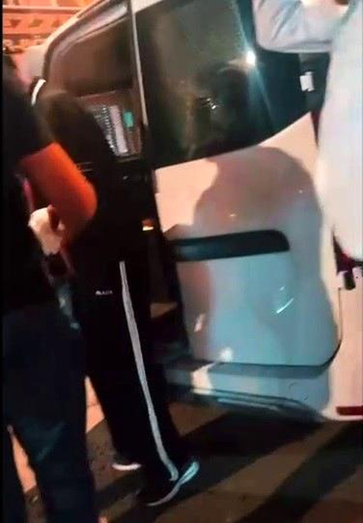 Erzurum'da Ev Sahibine Bıçaklı Saldırı: 16 Yaşındaki Çocuk Tutuklandı