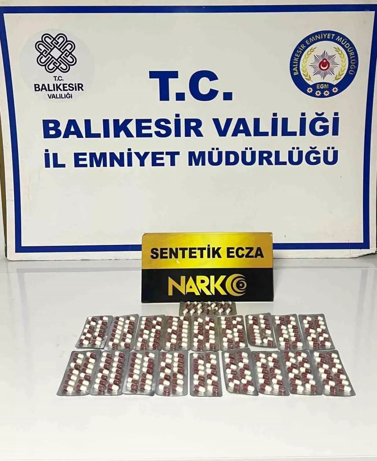 Ayvalık'ta Uyuşturucu Hap Satıcısı Yakalandı
