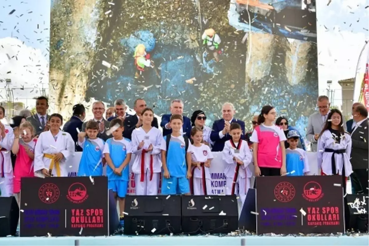 Bakan Bak, Mimar Sinan Spor Kompleksi'nin temel atma törenine katıldı
