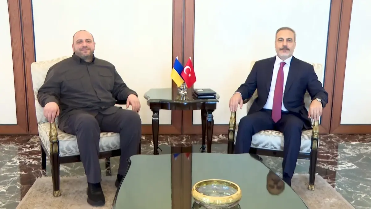 Dışişleri Bakanı Hakan Fidan, Ukrayna&apos;nın Güvenlik Yetkilisi ile Görüştü