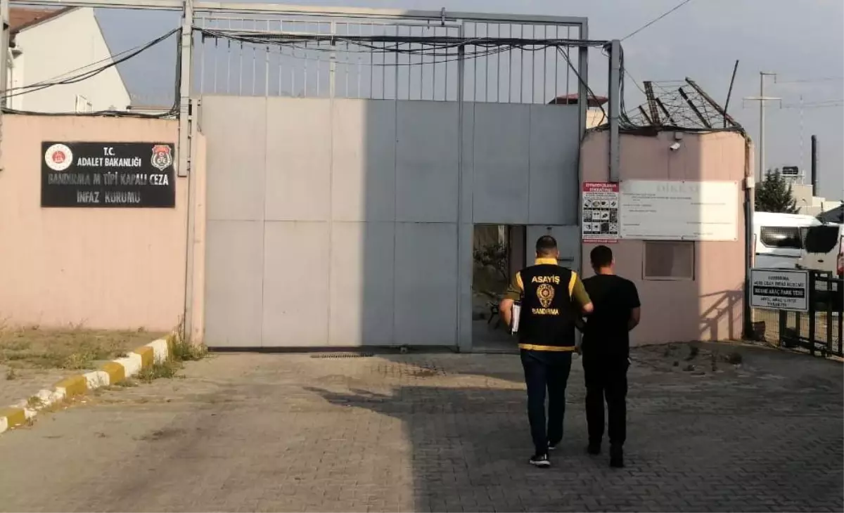 Balıkesir&apos;de Eş Zamanlı Operasyon: 22 Kişi Cezaevine Gönderildi