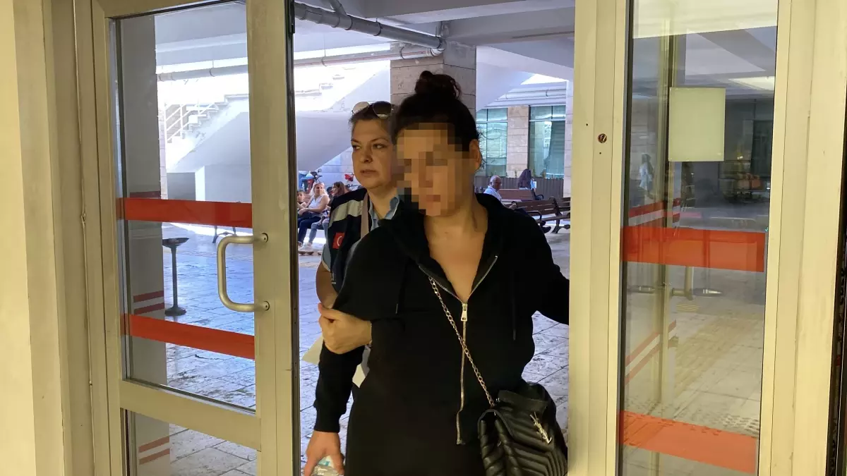 Samsun&apos;da Çift Arasında Bıçaklı Kavga: İki Kişi Gözaltına Alındı