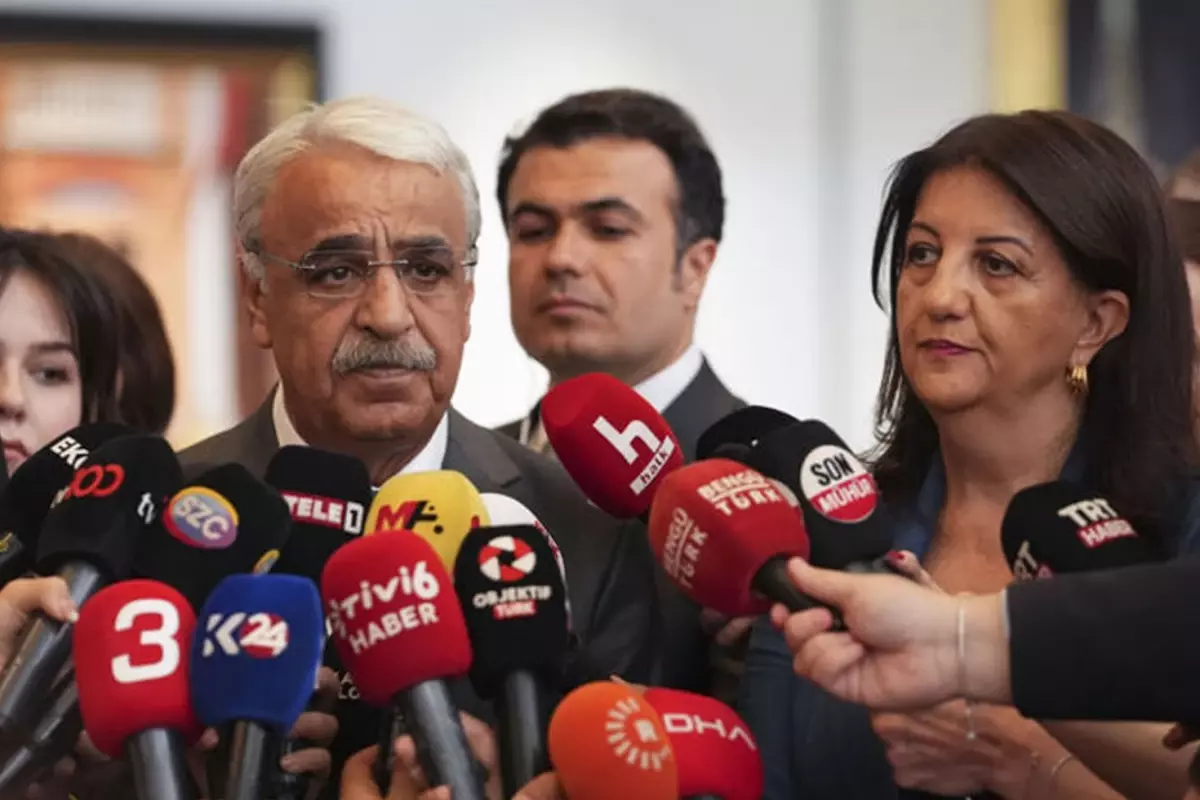 DEM Parti, Öcalan'la görüşmek için İmralı yolunda