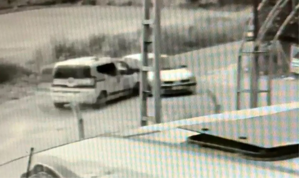Erbaa&apos;da feci kaza: 1 çocuk ağır yaralandı, hamile kadın bebeğini kaybetti