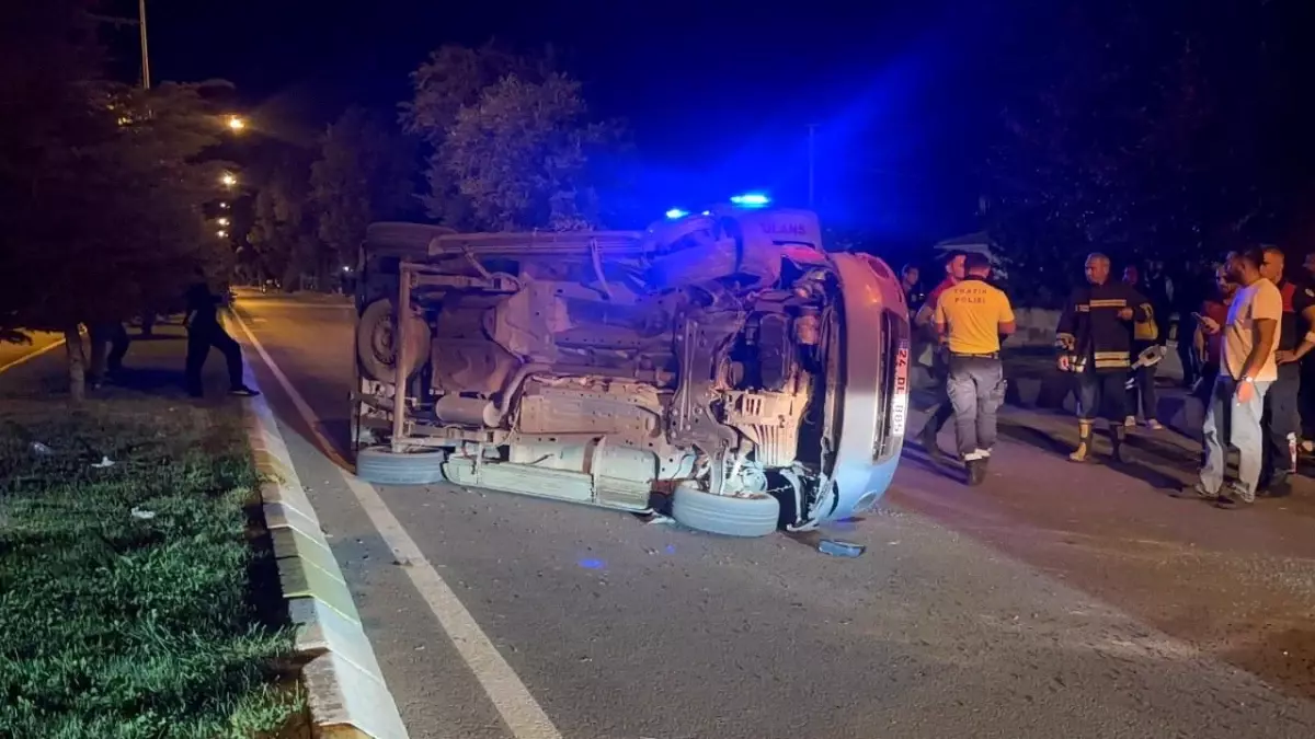 Erzincan&apos;da Alkollü Sürücü Takla Attı
