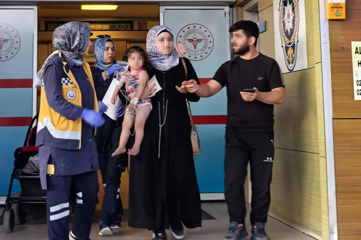 Evde fare zehri yiyen bebek, hastanede yaşam savaşı veriyor