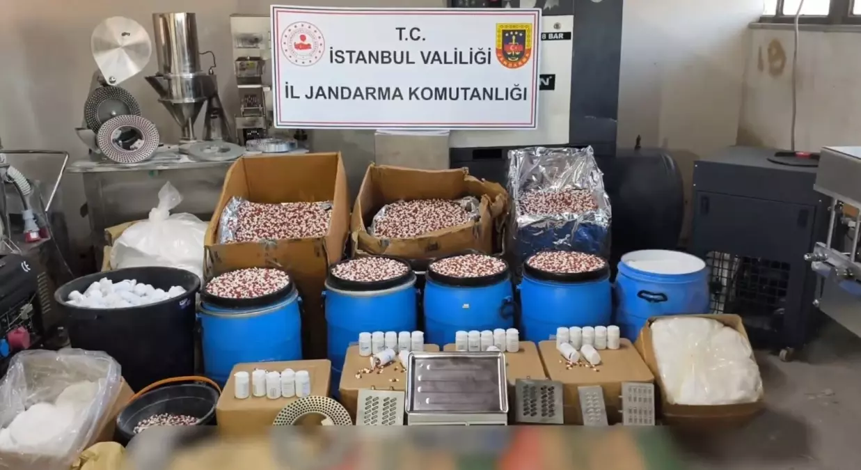 İstanbul'da 847 Bin Uyuşturucu Hap Ele Geçirildi