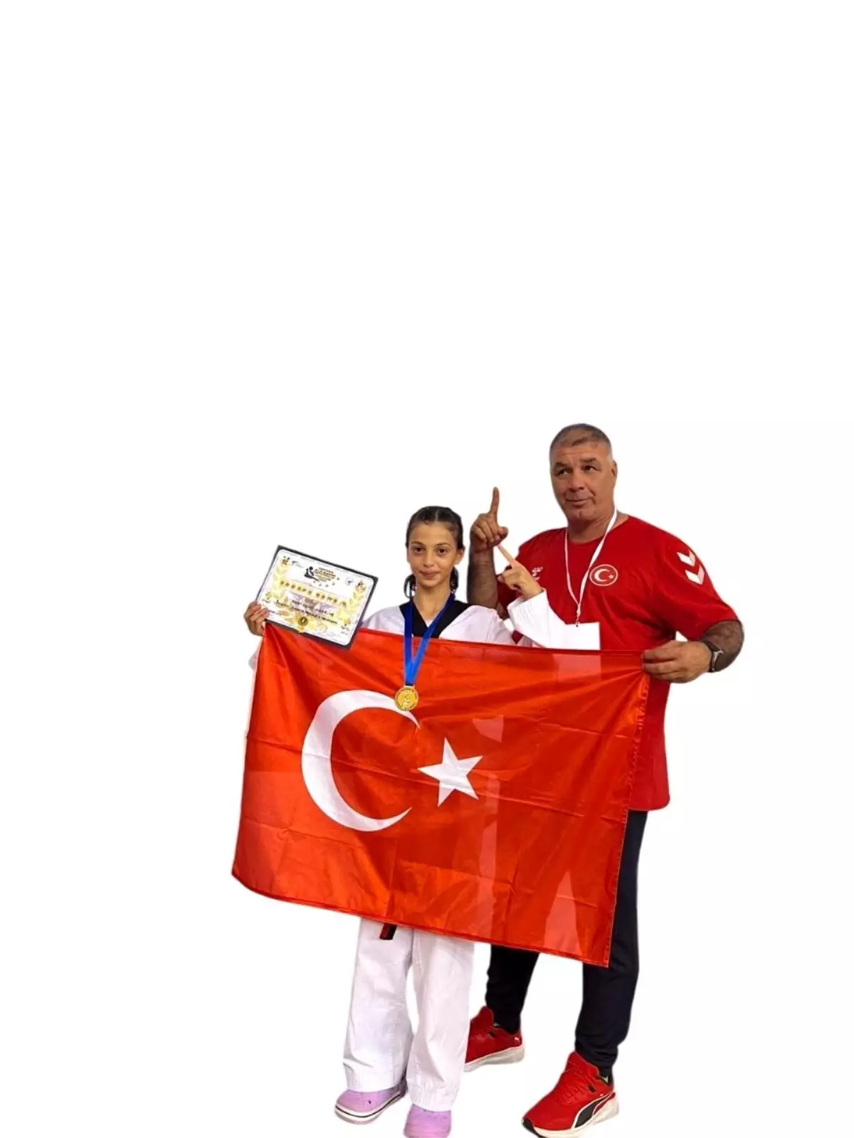 Kadriye Kurtoğlu, Taekwondo&apos;da Altın Madalya Kazandı
