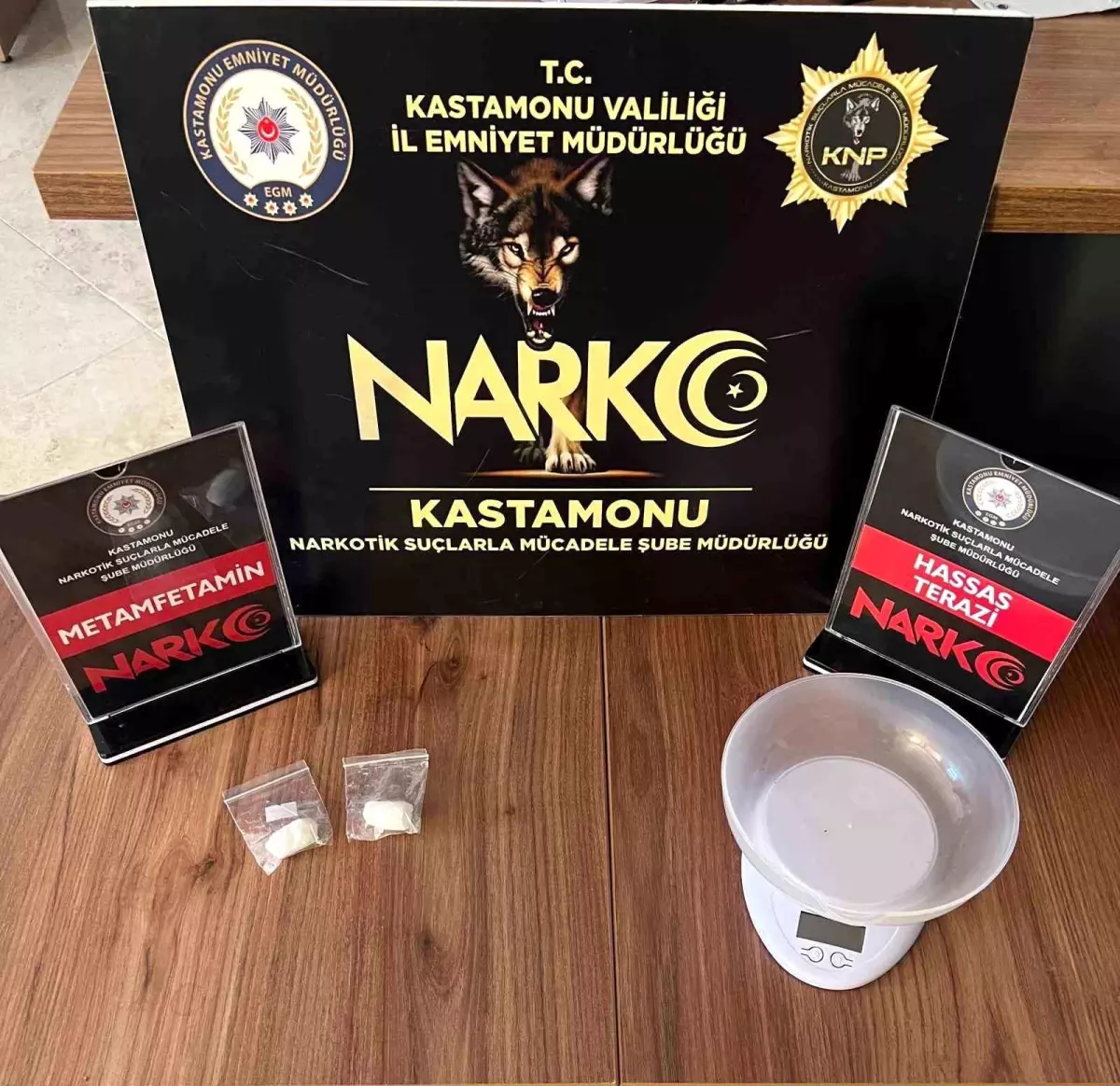 Kastamonu'da Uyuşturucu Operasyonu: 2 Şüpheli Tutuklandı