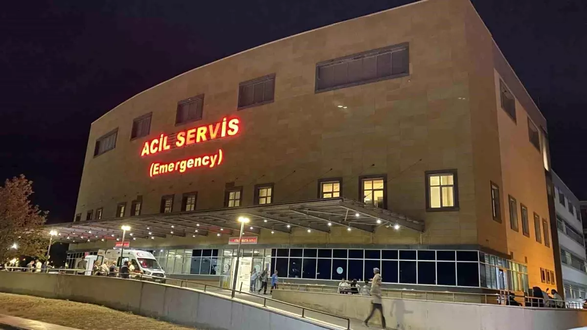 Çorum'da Kırmızı Işık İhlali Kazası: 2 Yaralı