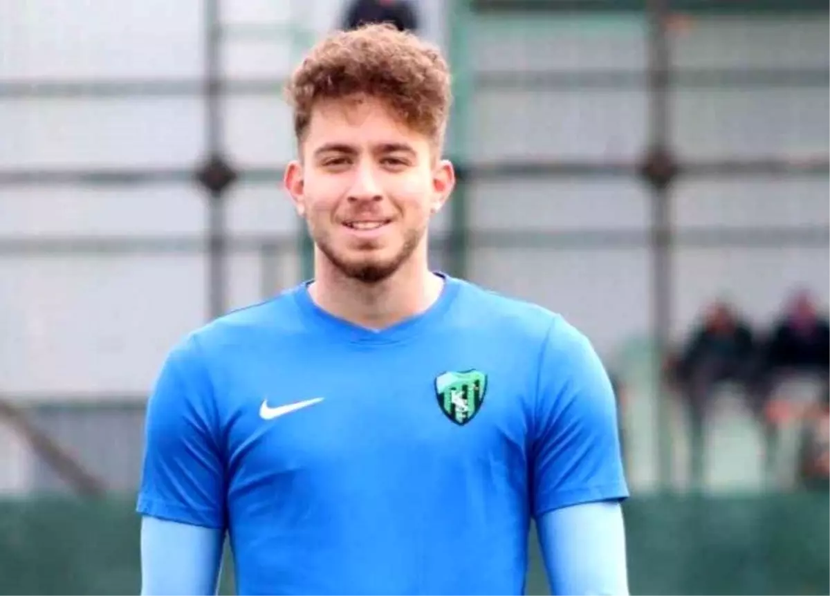 Kocaelispor, Kaleci Ahmet Hasan Göcen ile Yollarını Ayırdı