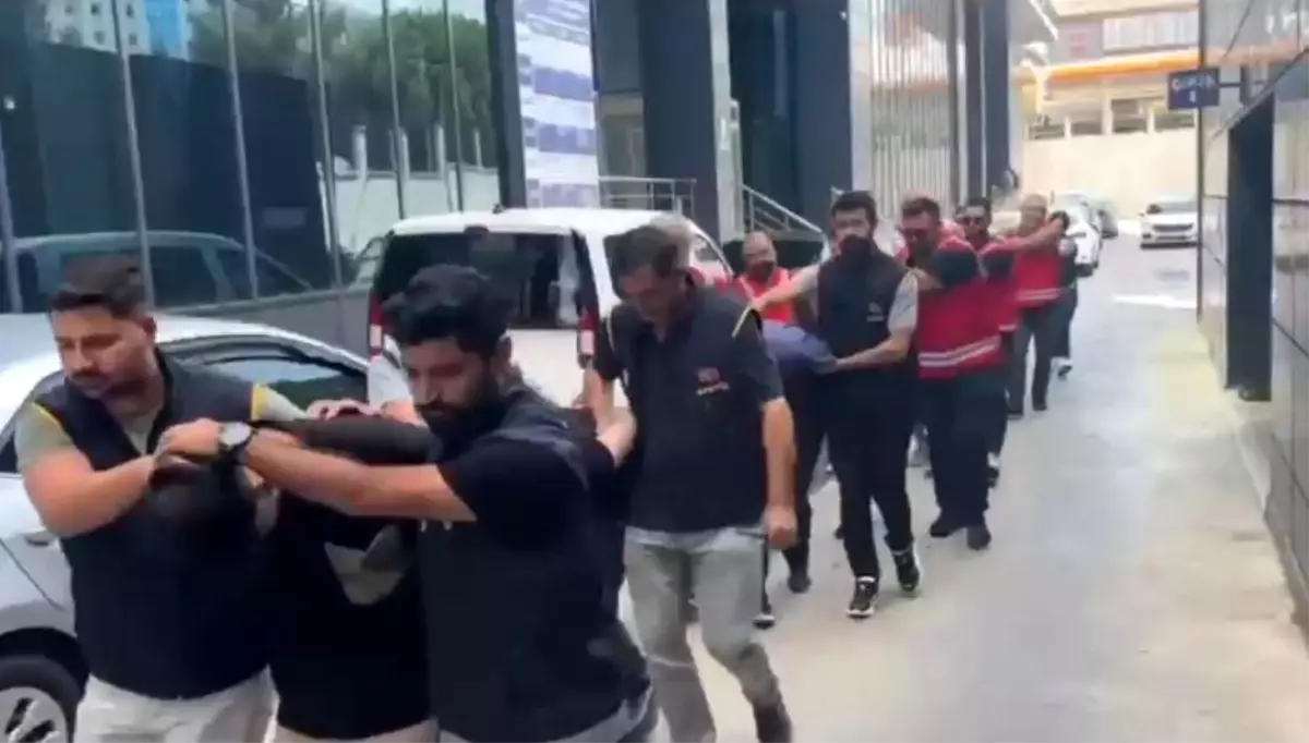 Hayrabolu'da Dolandırıcılık Operasyonu: 9 Gözaltı, 7 Tutuklama