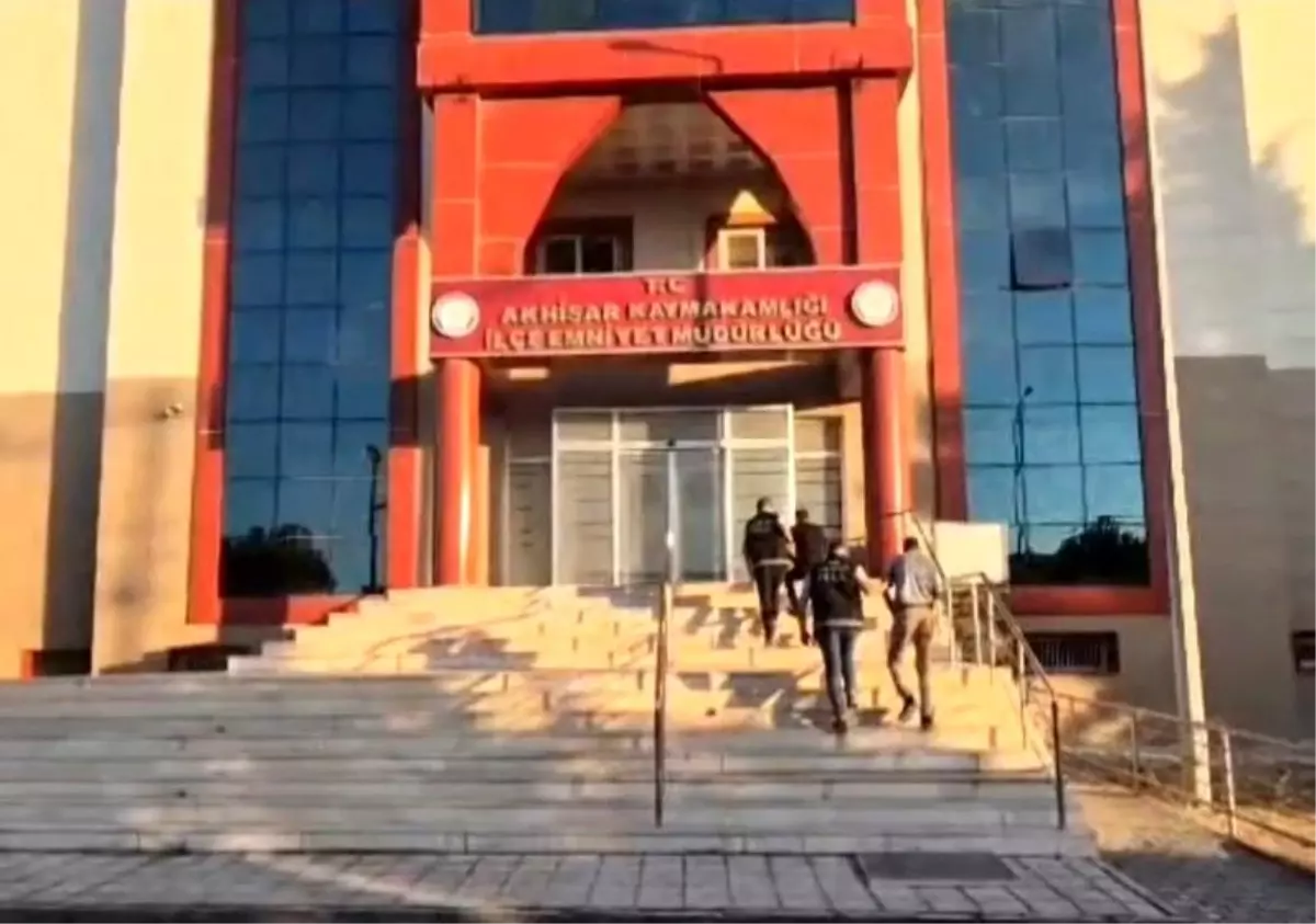 Manisa'da Uyuşturucu Operasyonu: 2 Kişi Tutuklandı