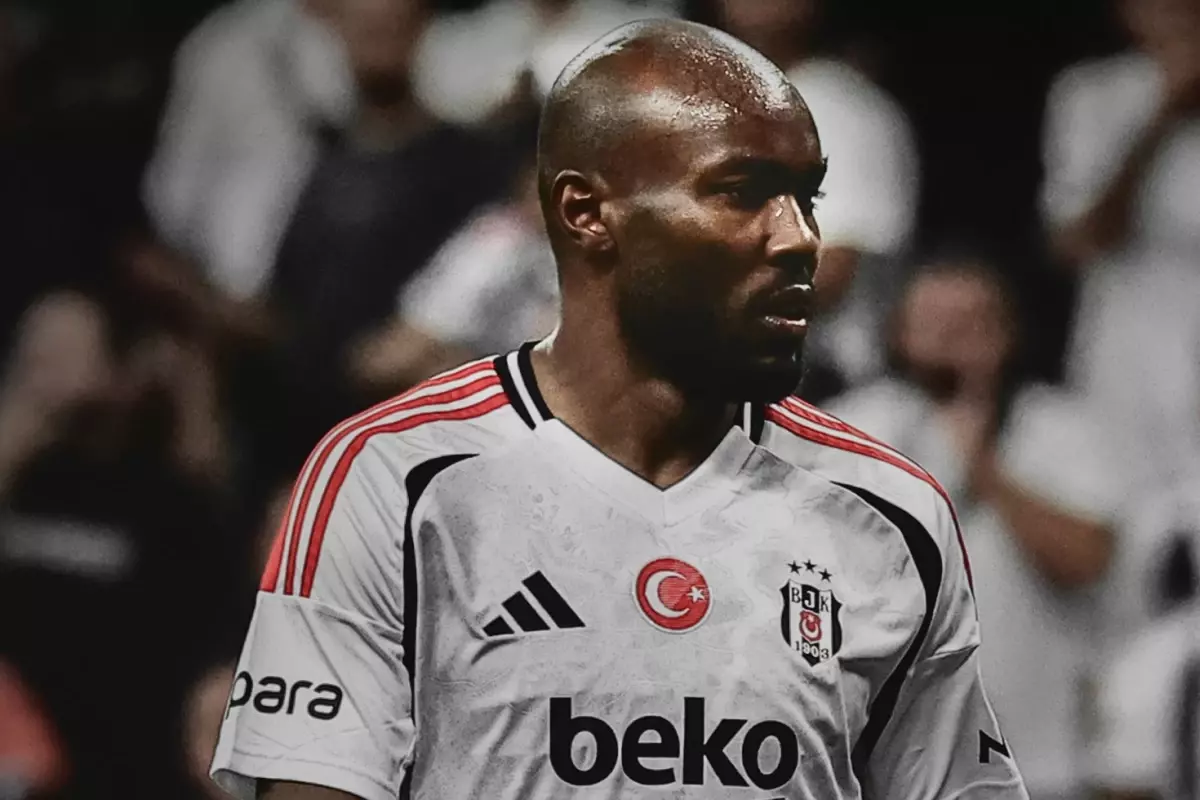 Beşiktaş'ta Al Musrati ile yollar ayrıldı