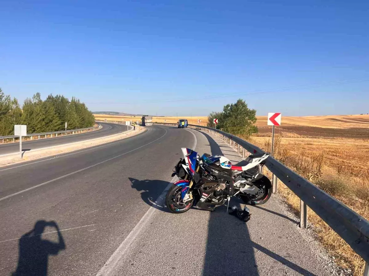 Çorum'da Motosiklet Kazası: Sürücü Yaralandı