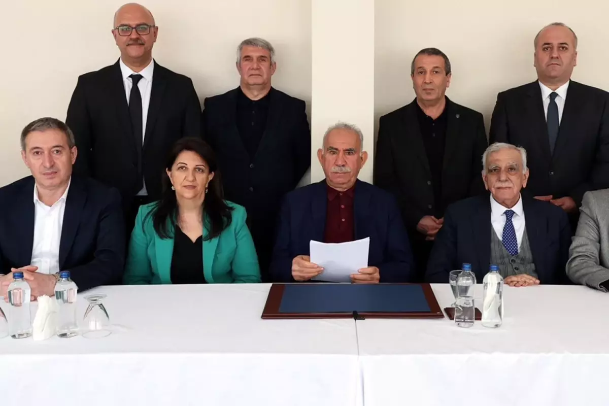 DEM Parti'den İmralı açıklaması: Öcalan, üç kilit kavrama vurgu yaptı