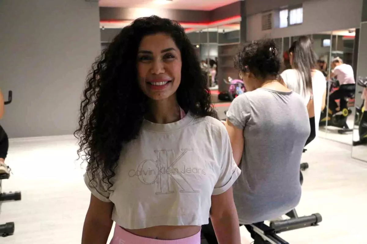 Diyarbakır'da Kadınlara Özel Spor Salonunda Halayla Zayıflama Keyfi