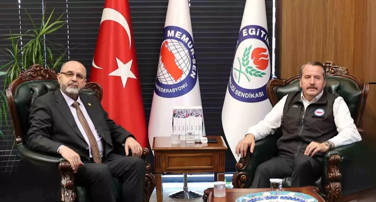 Eğitim-Bir-Sen ve Suriye Öğretmenler Sendikası'ndan İş Birliği Kararı
