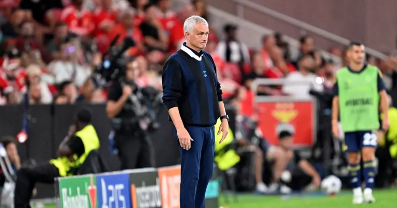 Fenerbahçe'nin yeni teknik direktörü kim olacak? Fenerbahçe Mourinho açıklaması!