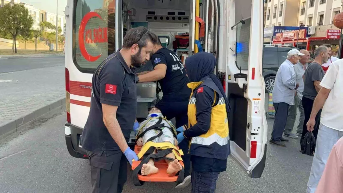 Samsun'da Hafif Ticari Araç 5 Yaşındaki Çocuğa Çarptı