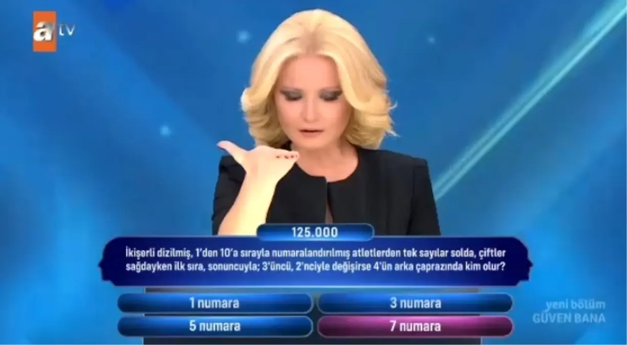 İkişerli dizilmiş, 1’den 10’a sırayla numaralandırılmış atletlerden tek sayılar solda, çiftler sağdayken ilk sıra, sonuncuyla; 3’üncü, 2’nciyle…
