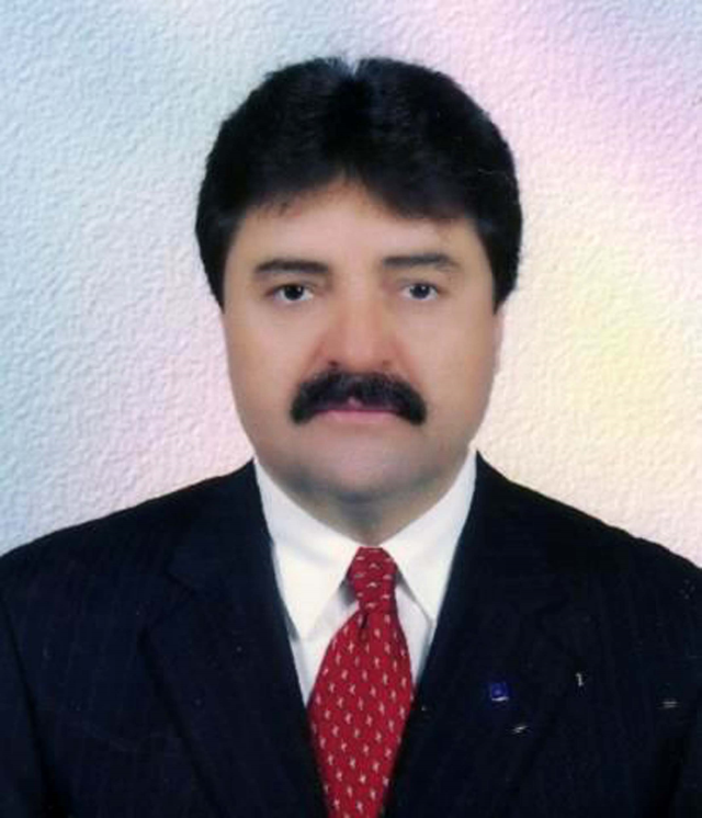 ise gitmek icin evden cikan mali musavir sokak 18992496 2413 m