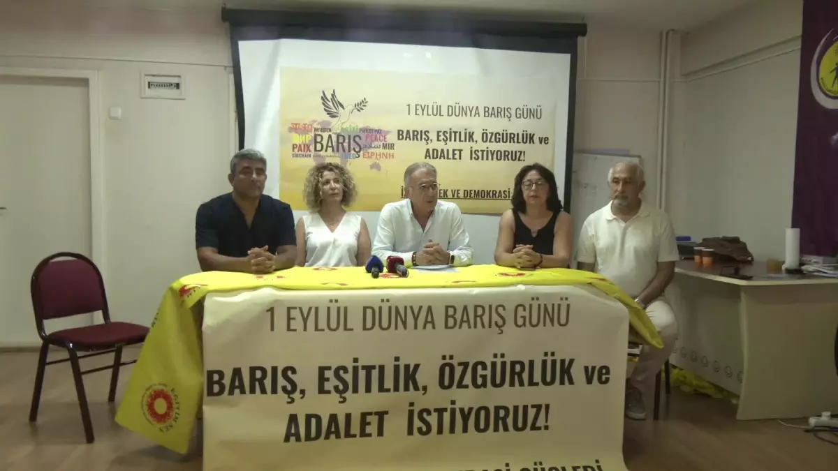 İzmir'de 1 Eylül Dünya Barış Günü'nde Barış Vurgusu
