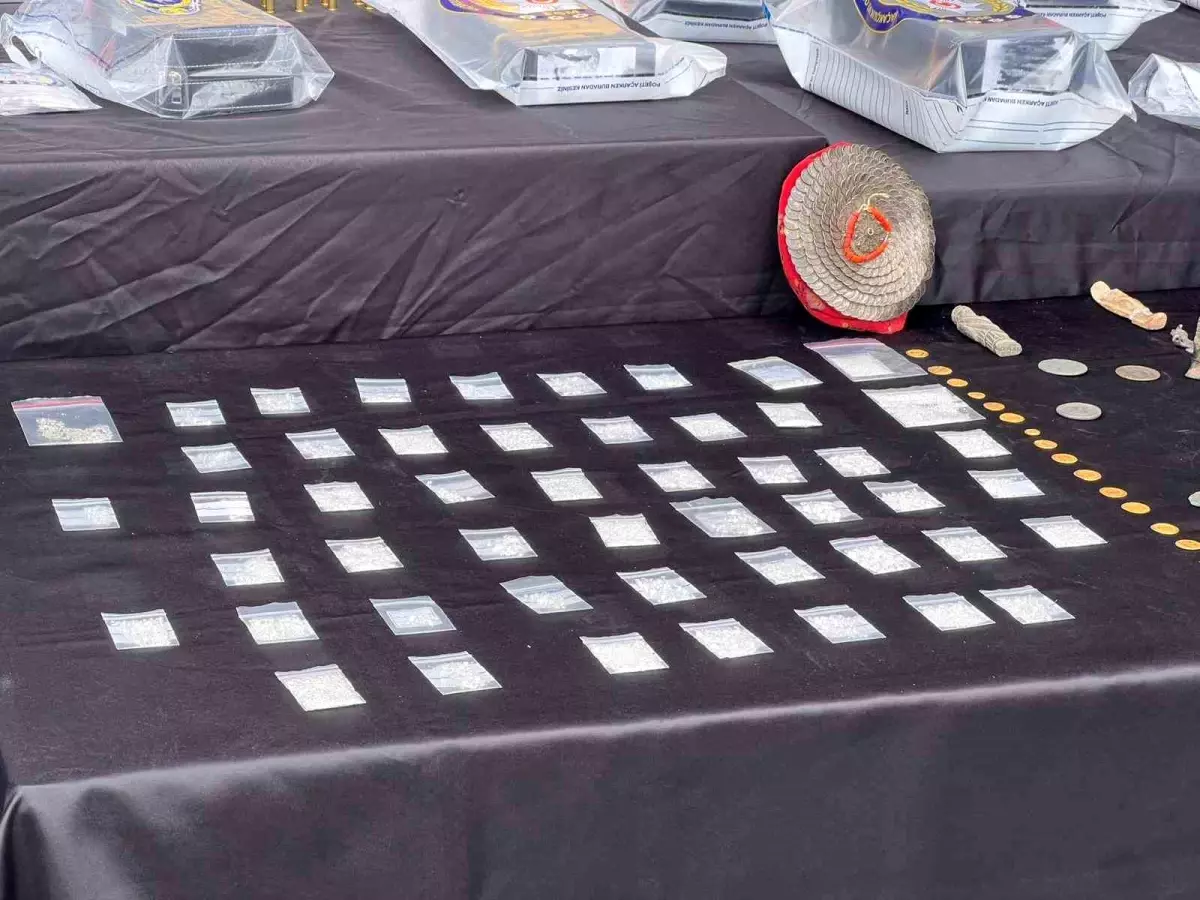 Kapalıçarşı'da Kaçak Pırlanta Operasyonu: 43 Gözaltı