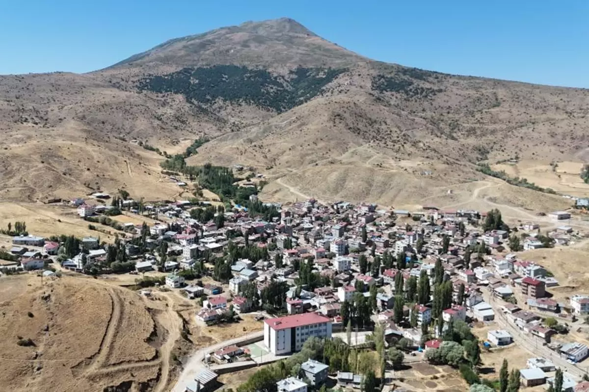 Mahkeme 12 yılda karar verdi, haberi alan köylüler havaya uçtu