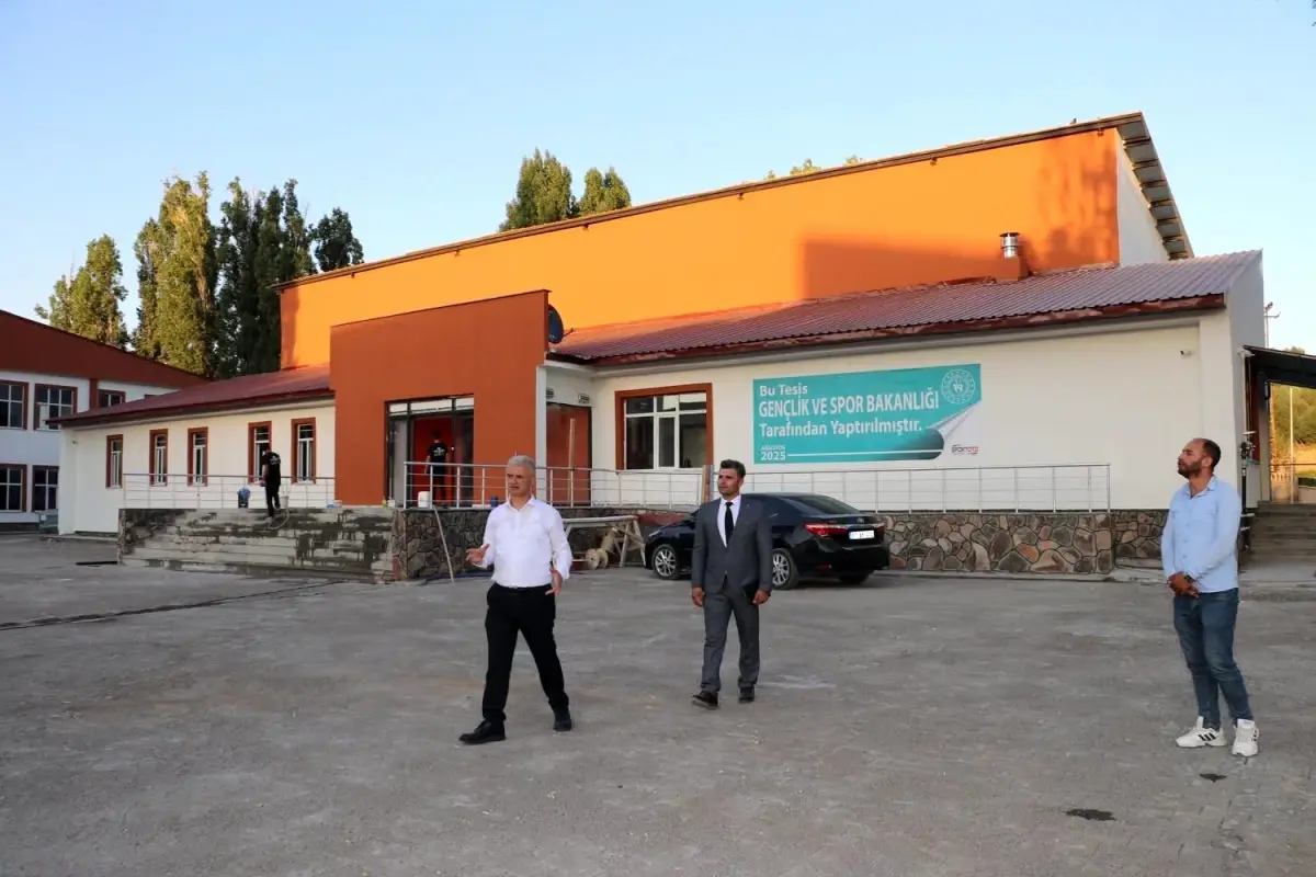 Malazgirt Gençlik ve Spor Merkezi Projeleri Devam Ediyor