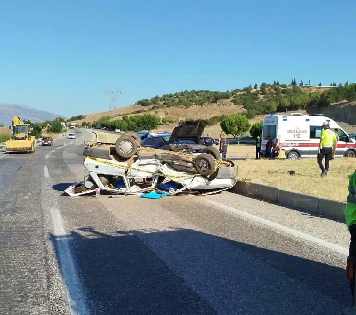 Manisa'da Trafik Kazası: 1 Ölü, 3 Yaralı