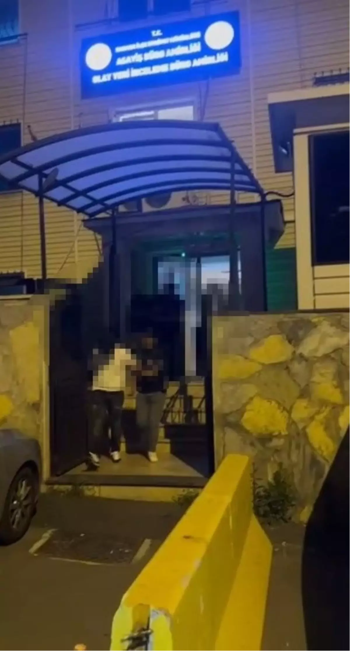 Sarıyer'de Skuter Sürücülerine Tehdit: İki Genç Gözaltında