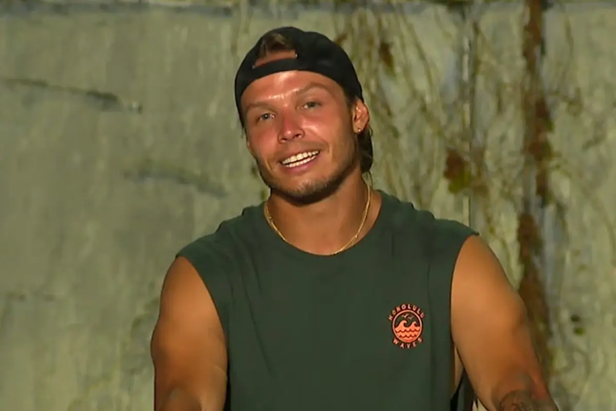 Survivor Murat Ceylan trafik kazası geçirdi! Arabasını kamyonetin altından çıkardılar
