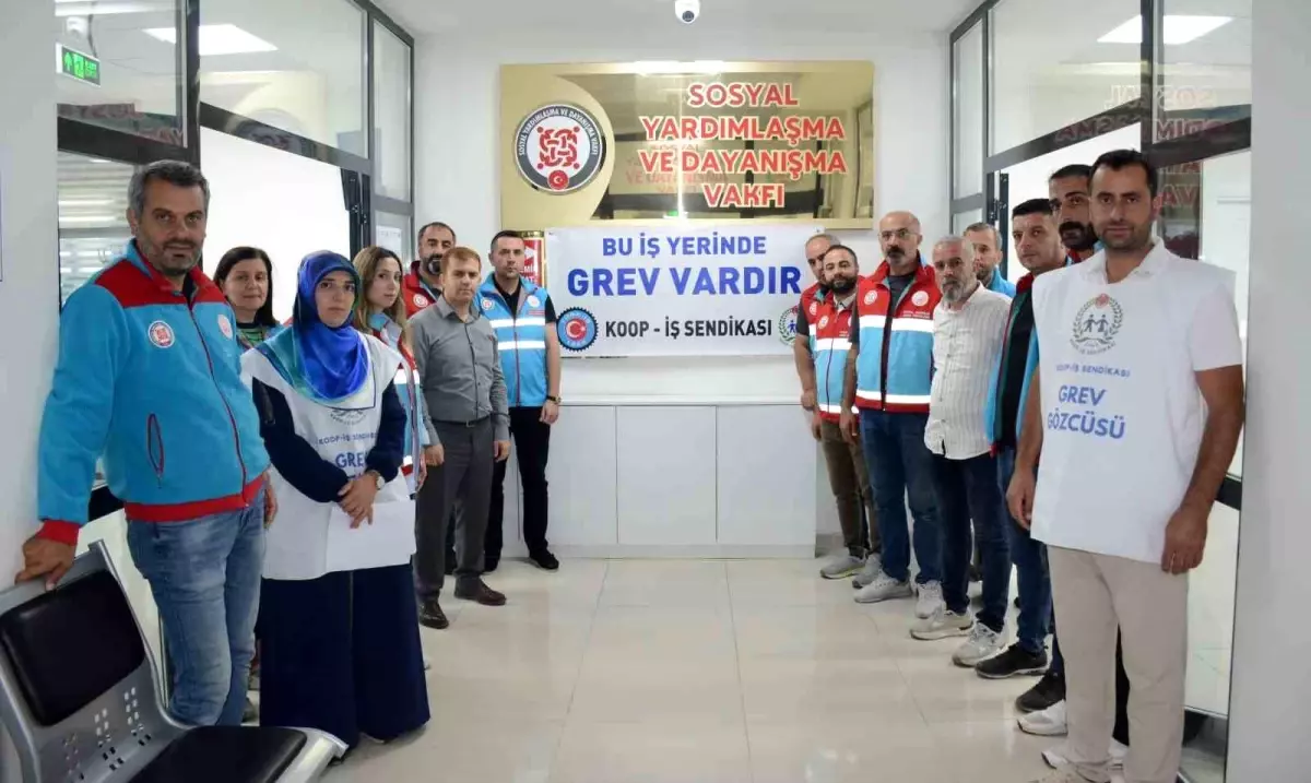 Tatvan Sosyal Yardımlaşma Vakfı Çalışanlarından Grev Kararı