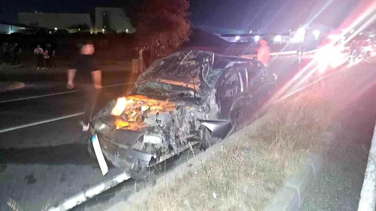 Tekirdağ&apos;da Trafik Kazasında Genç Kız Hayatını Kaybetti