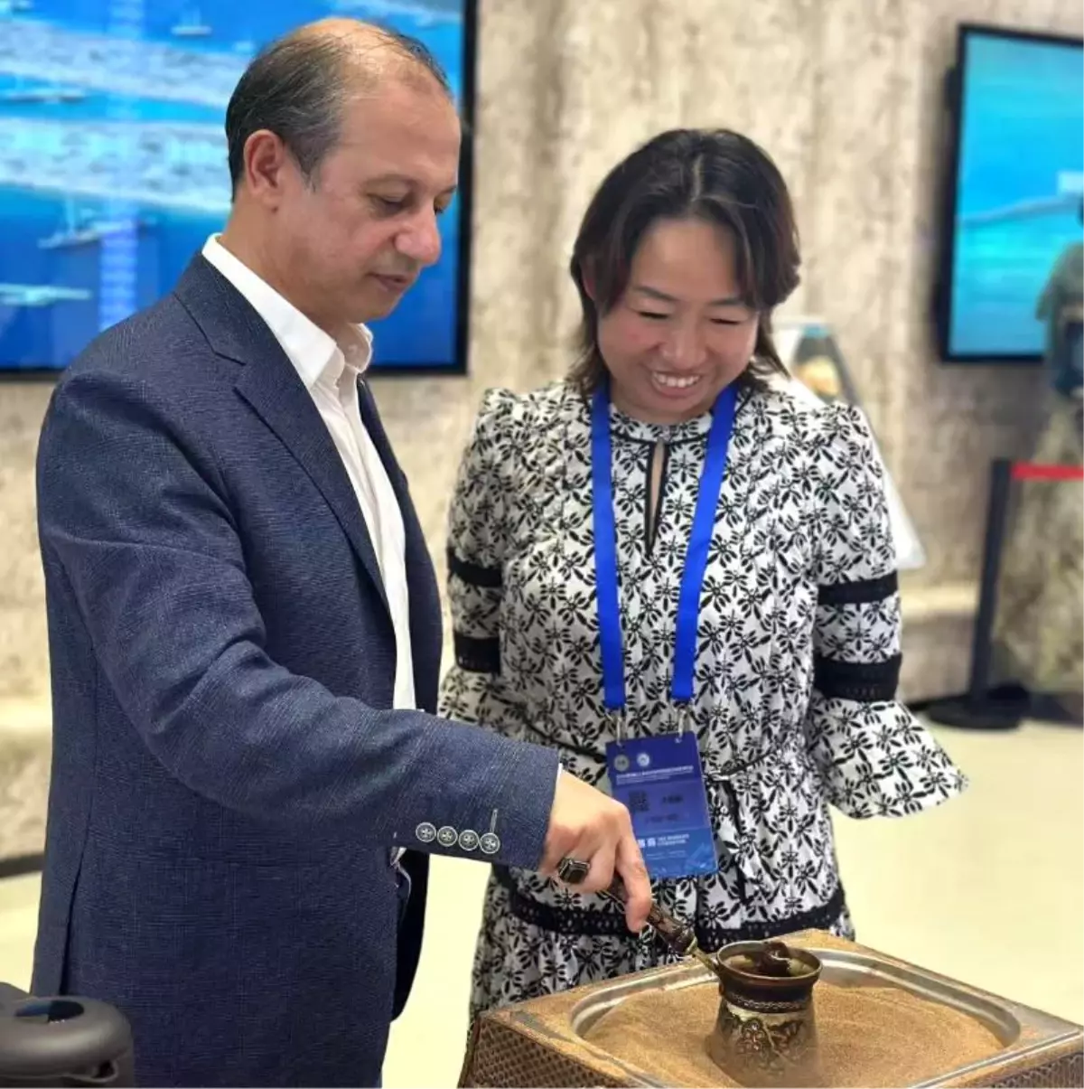 Türk Girişimci Qingdao'da Kültürel ve Ticari İşbirliği Sağlıyor