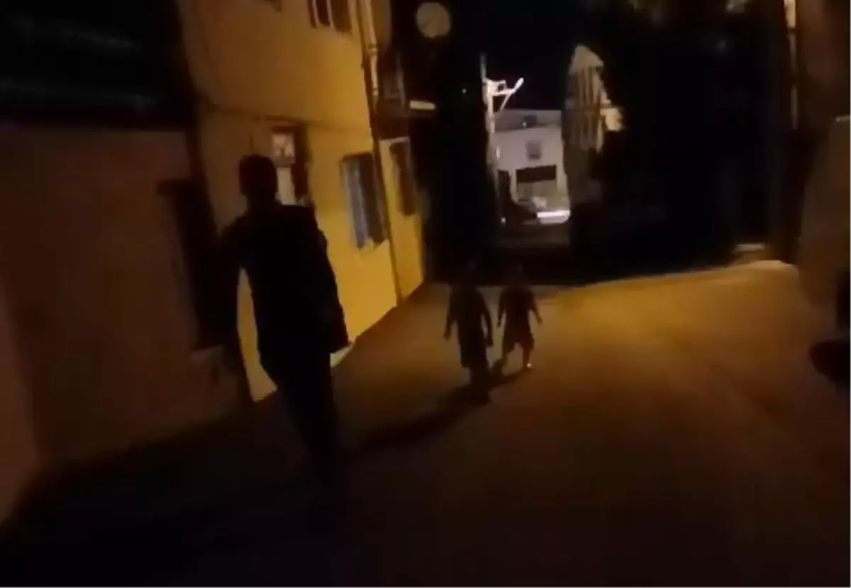Azerbaycanlı Kadın Eski Eşi Tarafından Sokak Ortasında Darbedildi