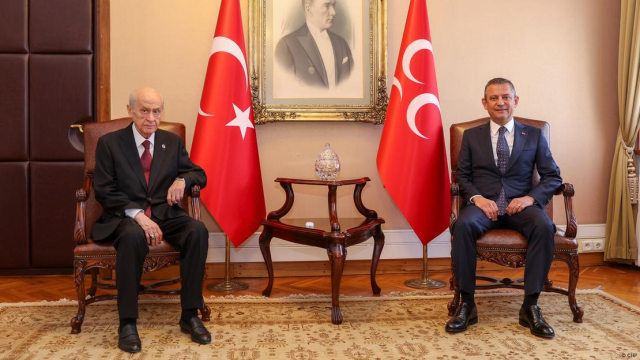 bahceli yi kasteden ozel den cok konusulacak 18996725 9266 m