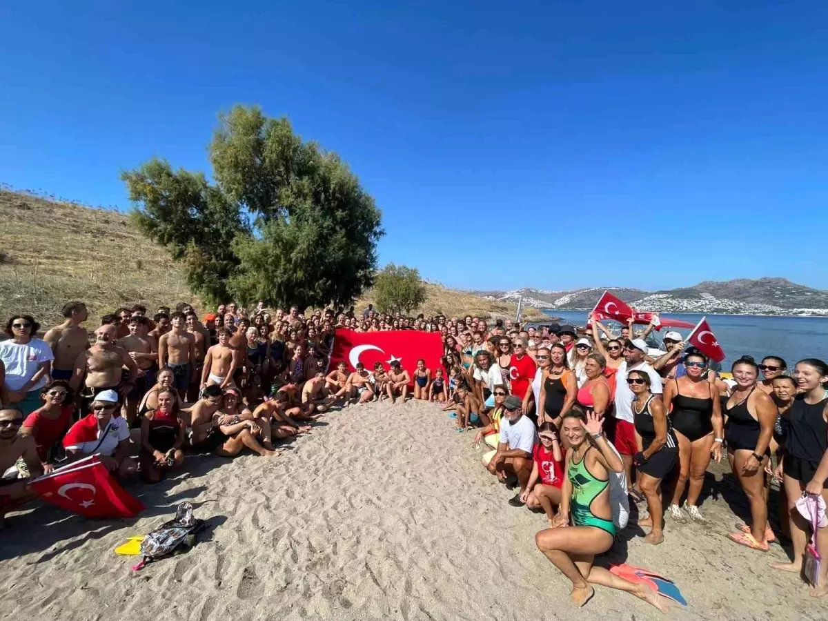 Bodrum'da 30 Ağustos Zafer Bayramı Denizde Coşkuyla Kutlandı