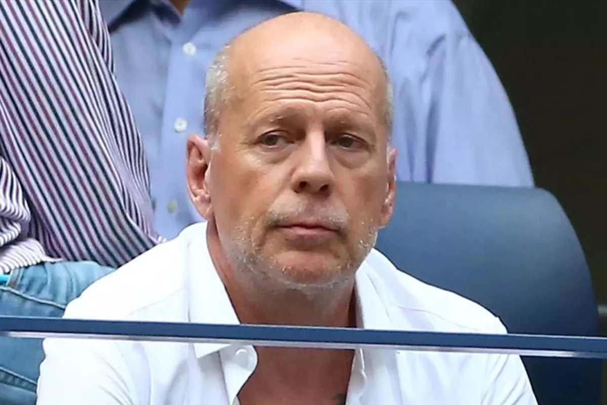 Bruce Willis ayrı evde yaşıyor: Eşinden tartışmalara net açıklama