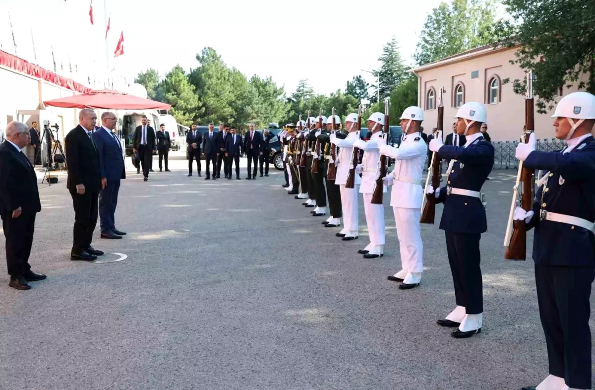 Cumhurbaşkanı Erdoğan: 'Elhamdülillah 9 yıl gibi kısa bir sürede imkansız denileni başardık.
