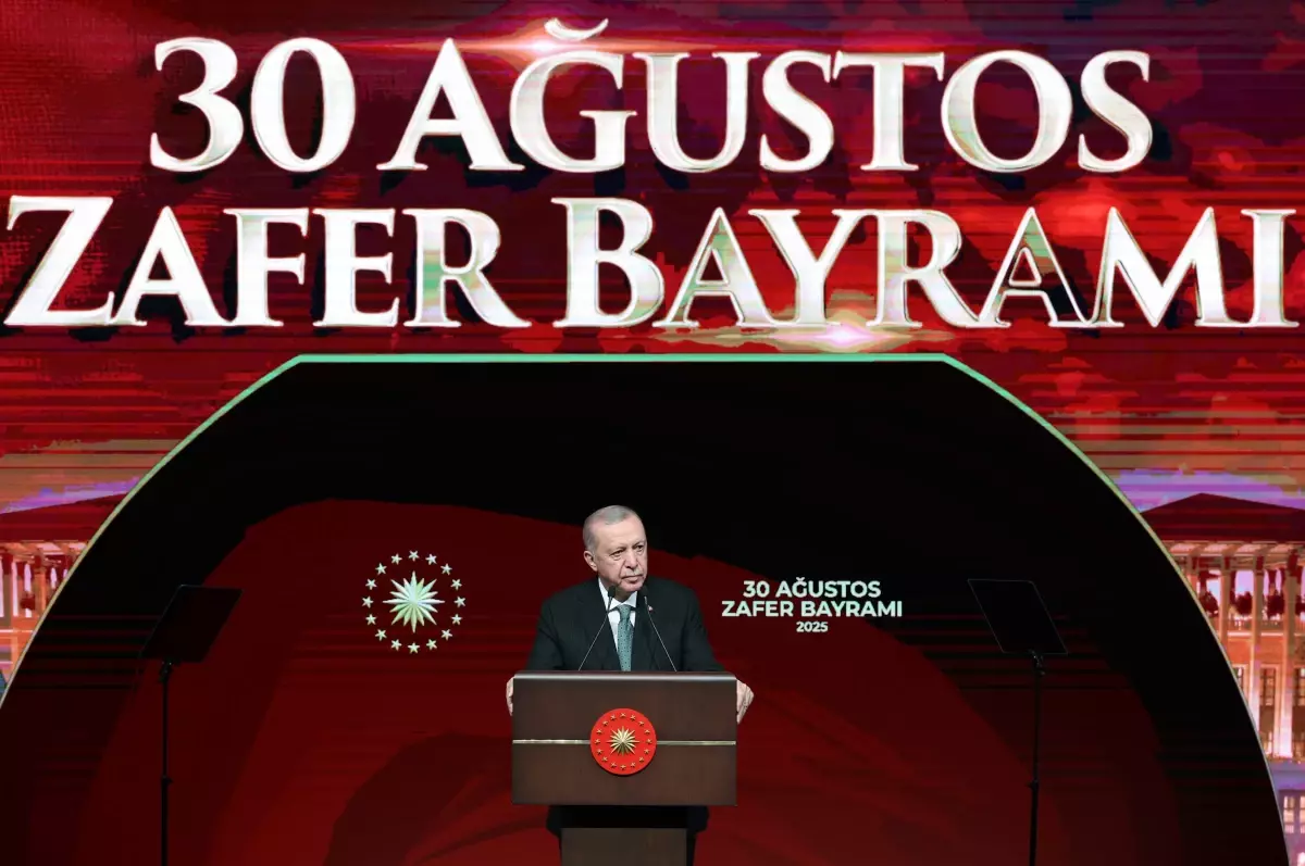 Cumhurbaşkanı Erdoğan: Zafer yürüyüşümüz bin yıldır kesintisiz devam ediyor