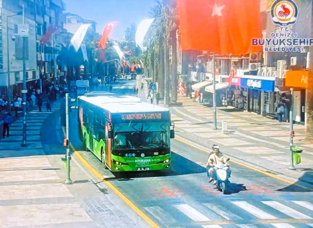 denizli de zafer bayrami nda bayraksiz ulasim 18997274 3277 m