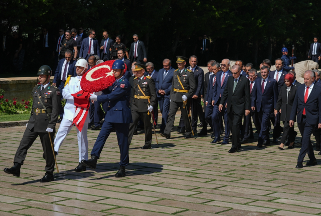 devletin zirvesi anitkabir de erdogan dan ozel 18995920 481 m