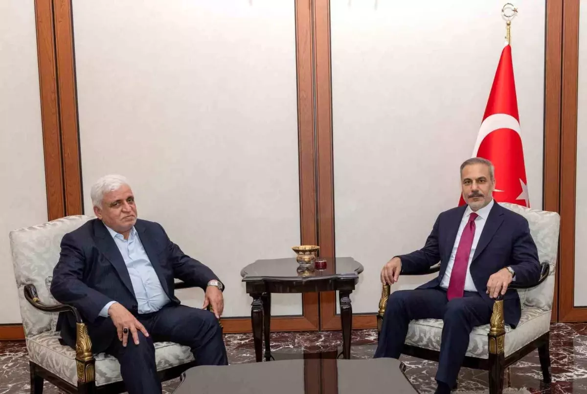 Dışişleri Bakanı Hakan Fidan, Haşdi Şabi Komisyonu Başkanı Falih el-Feyyad ile Ankara'da bir araya geldi.