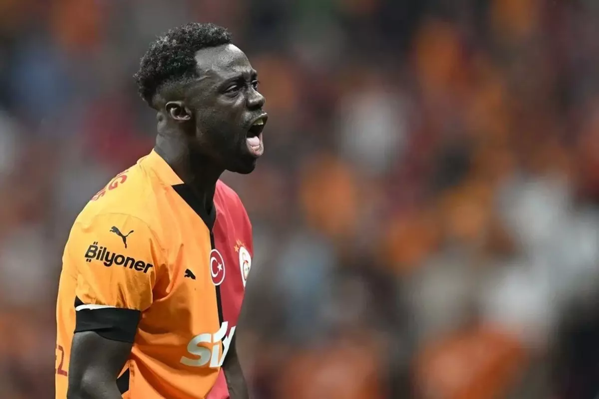 Galatasaray'ın Süper Lig tarihindeki 4000. golü Davinson Sanchez'den