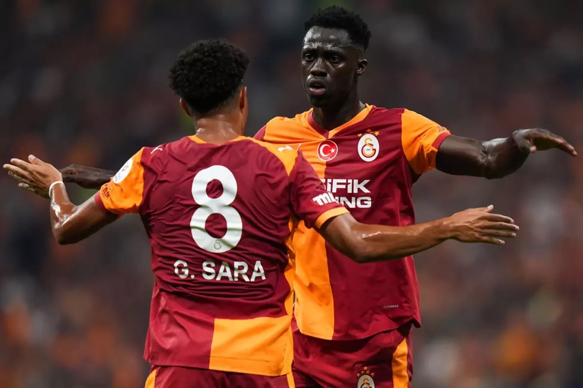 Galatasaray yıldızlarıyla Süper Lig'de 4'te 4 yaptı