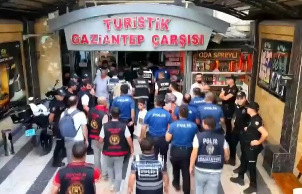 Gaziantep'te Kaçakçılık Operasyonu: 23 Gözaltı, 5 Milyon TL Değerinde Emtia Ele Geçirildi