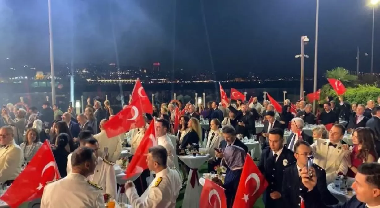 30 Ağustos Zafer Bayramı'nın 103. Yılı İstanbul Valiliği'nde Kutlandı